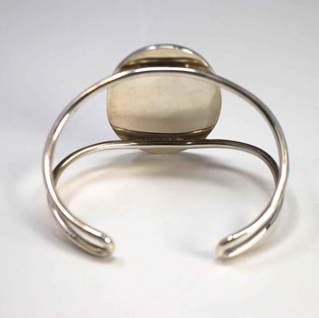 Chrysanthemum Stone Cuff, smaller than 2"