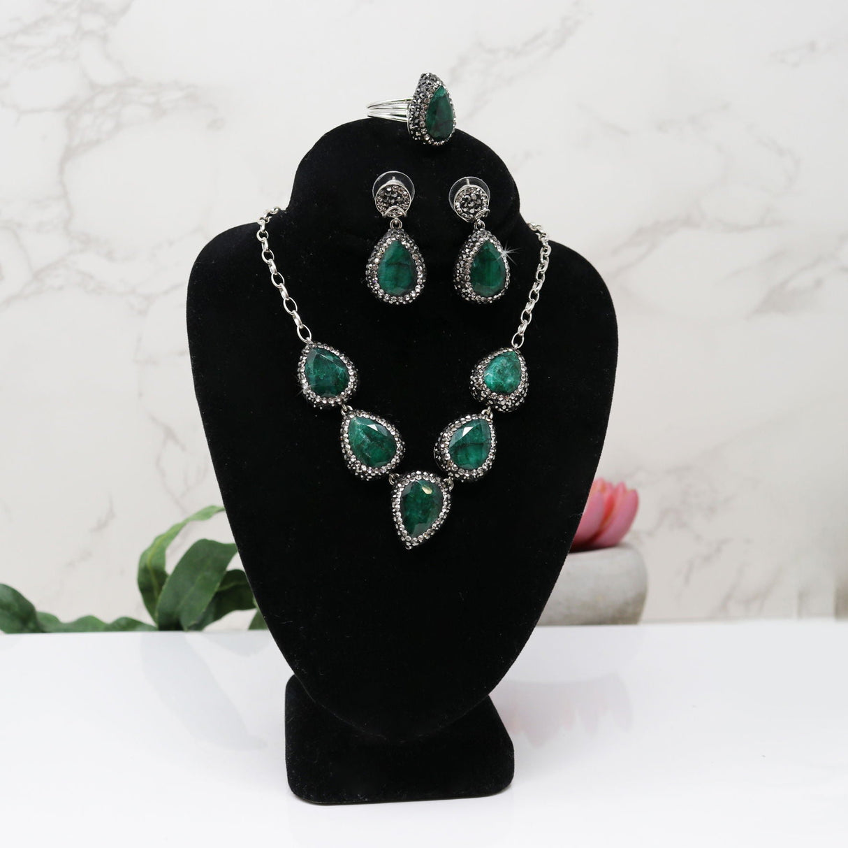 Emerald Set (Necklace; Earrings; Ring) 5 Simple Faceted Pears with Marcasite & Silver Crystals with Single Faceted Pear Earrings & Double Band Ring Szadj