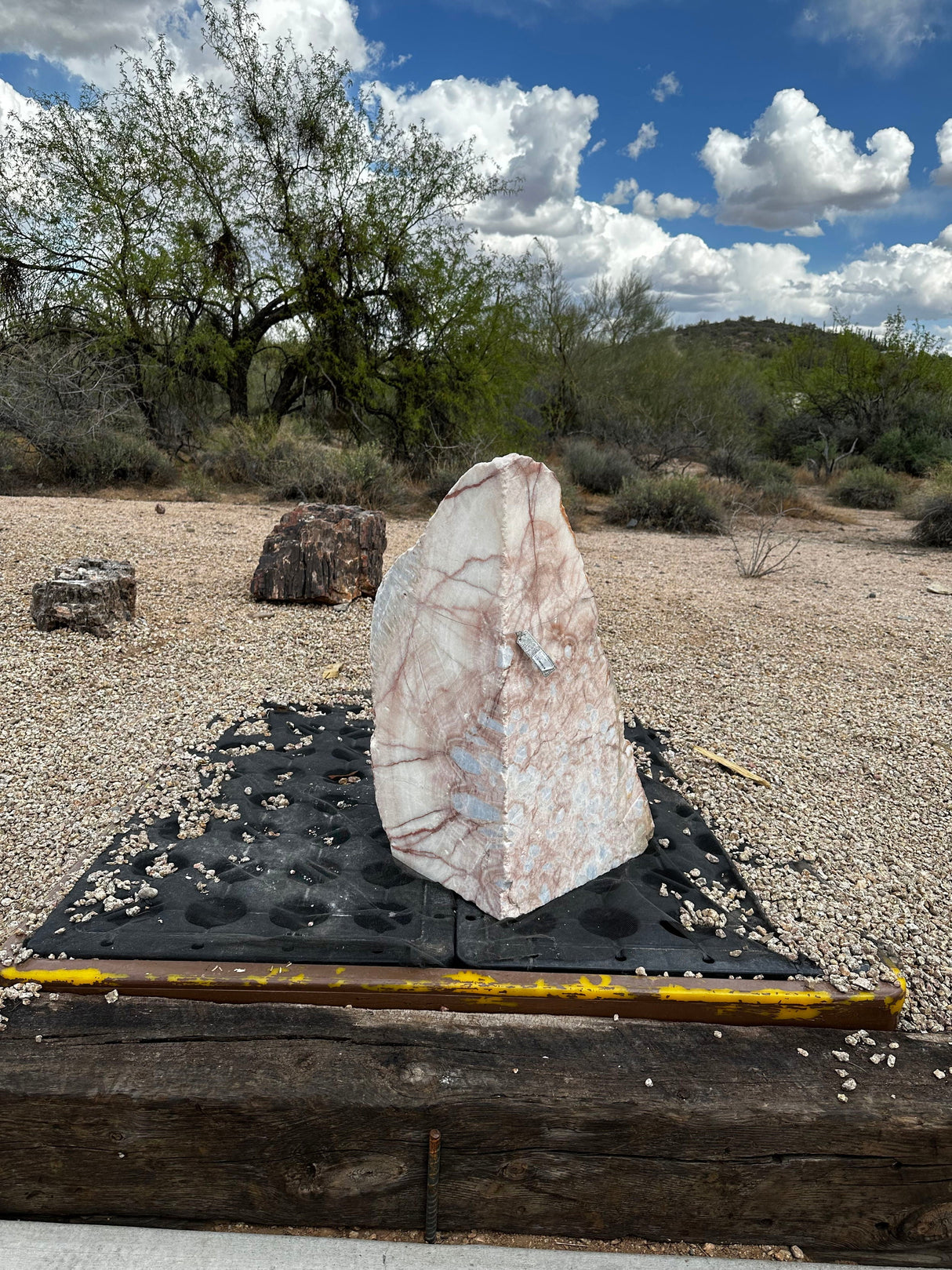 Onyx Fountain - Cherry Blossom With Wedge Cut