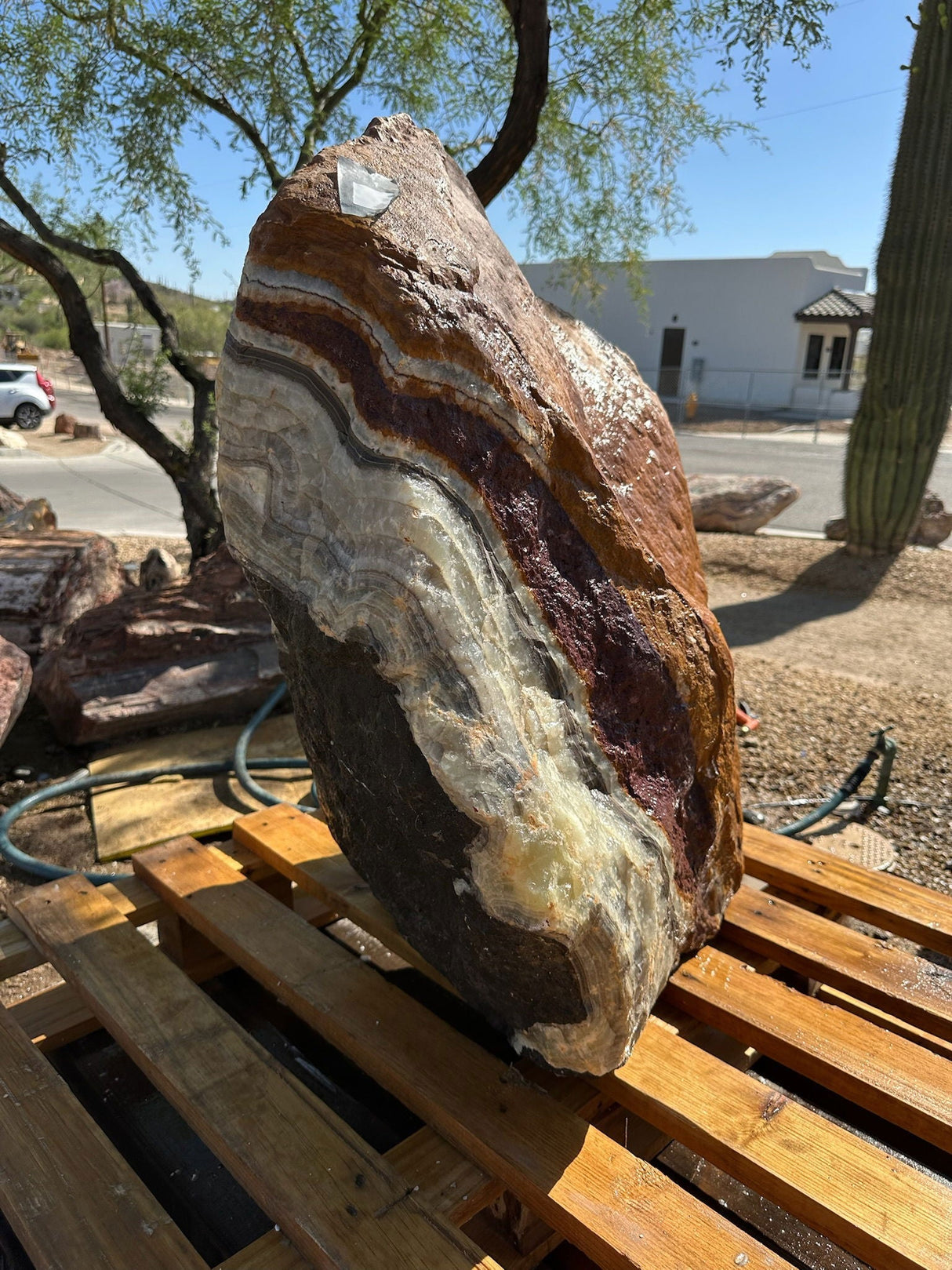 2 Hole Green Talan Onyx Boulder Fountain