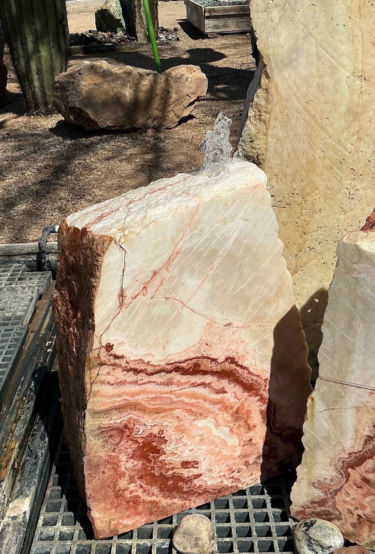 View of Rosa Cherry Blossom Onyx Fountain - 1 Side Cut