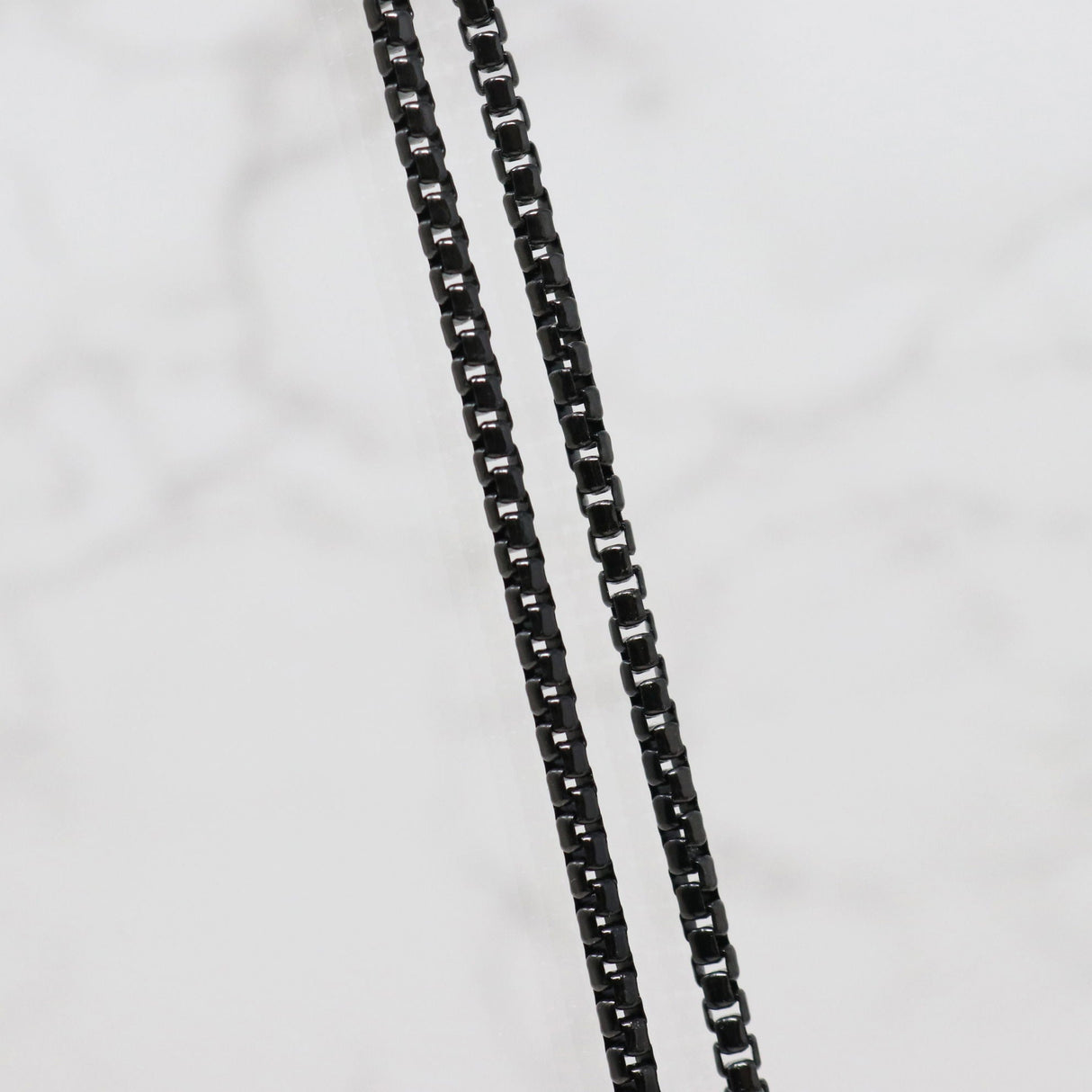 18" Ruthenium Round Box Chain