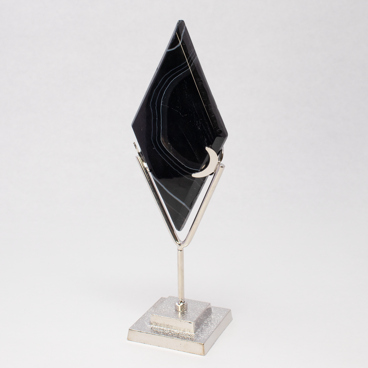 View of Sard Onyx Diamond Shape on Metal Stand