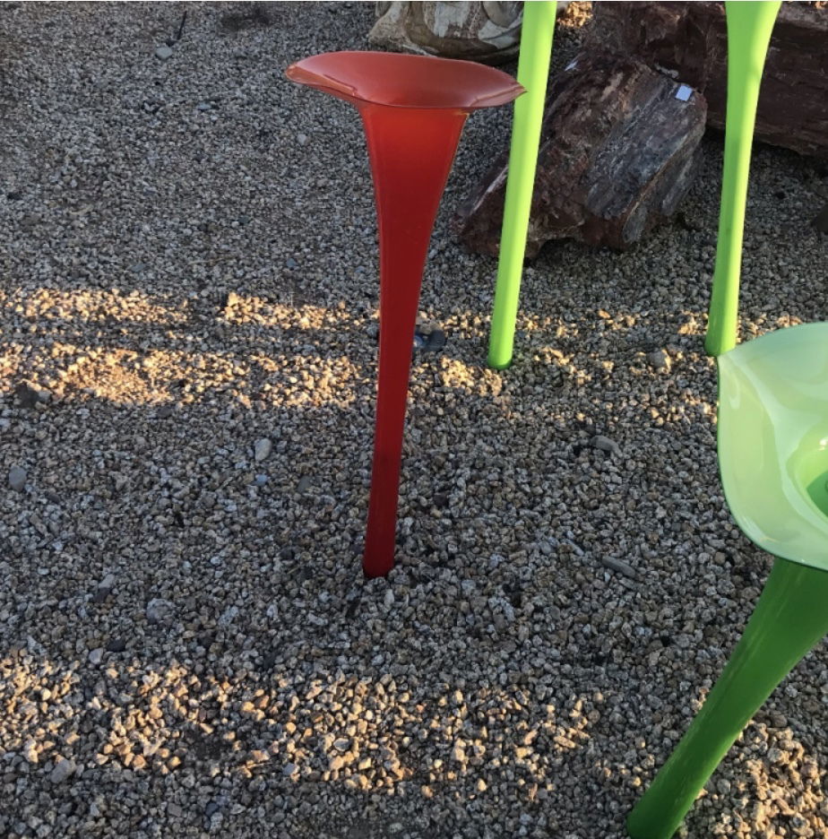 Br - Outdoor Red Glass Flower