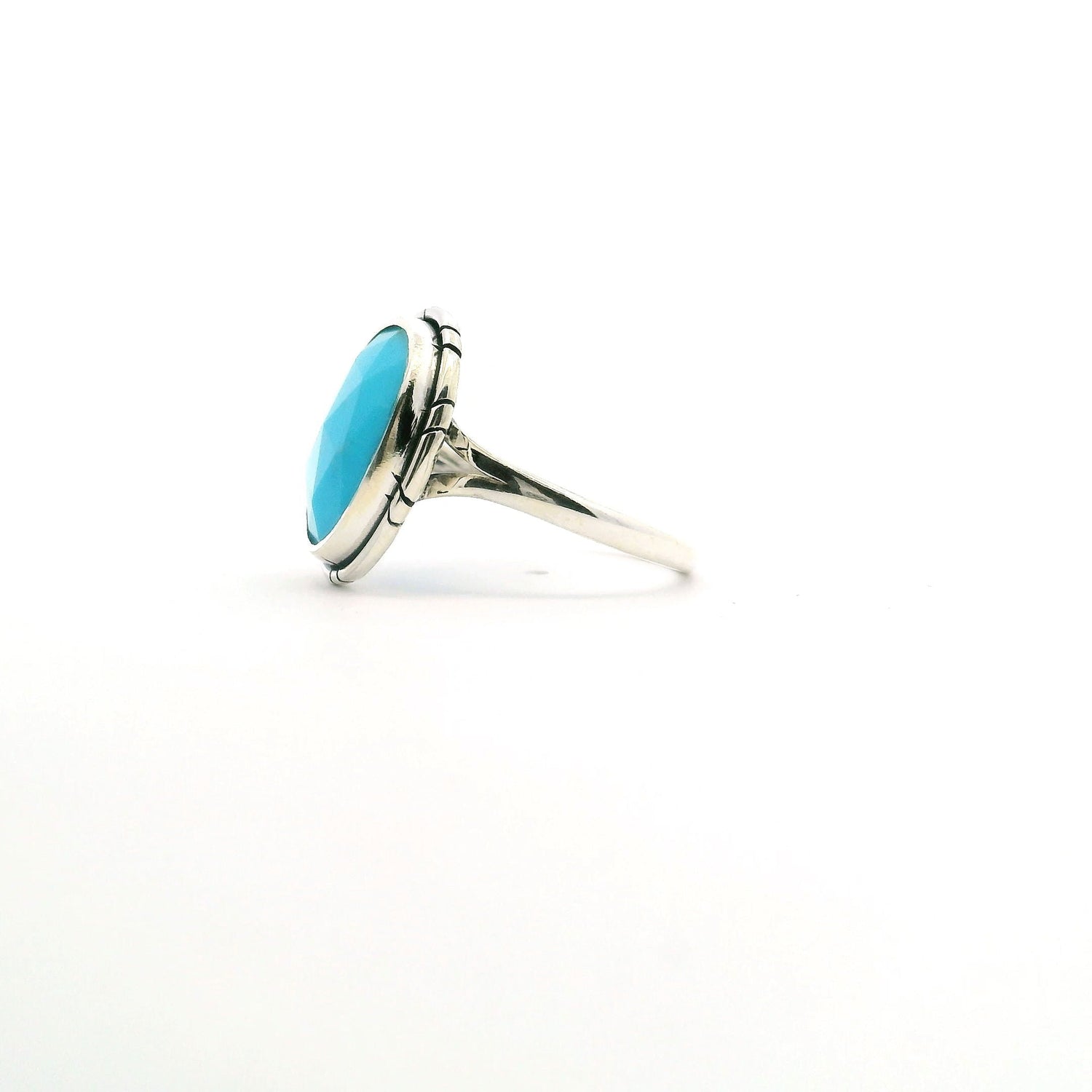 New Mexican Turquoise Ring - Faceted Round Bezel Set with Stamped Line Detail & Double Band in 925 Sterling Silver sz7