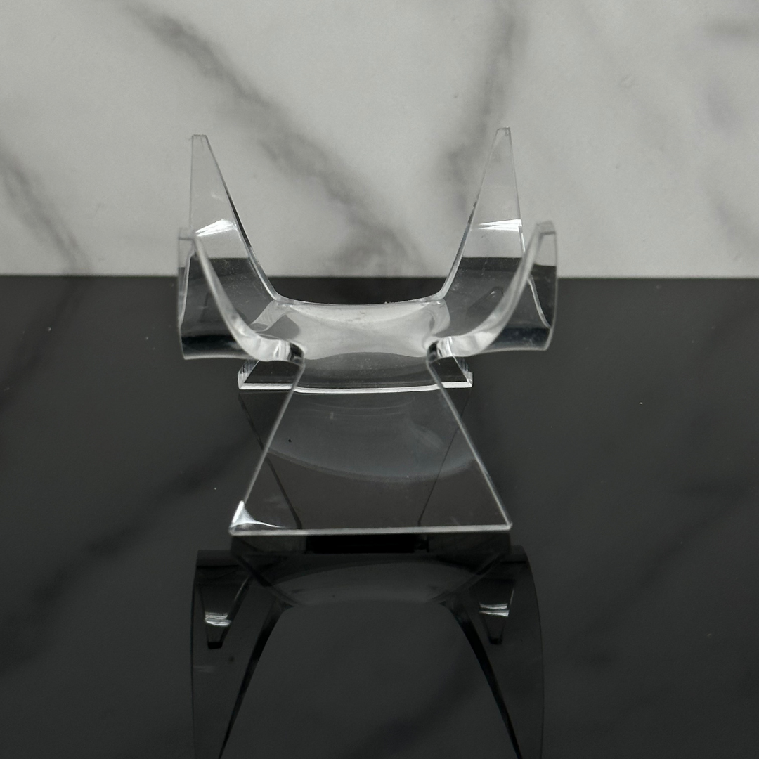 Acrylic Heart Stand - Large