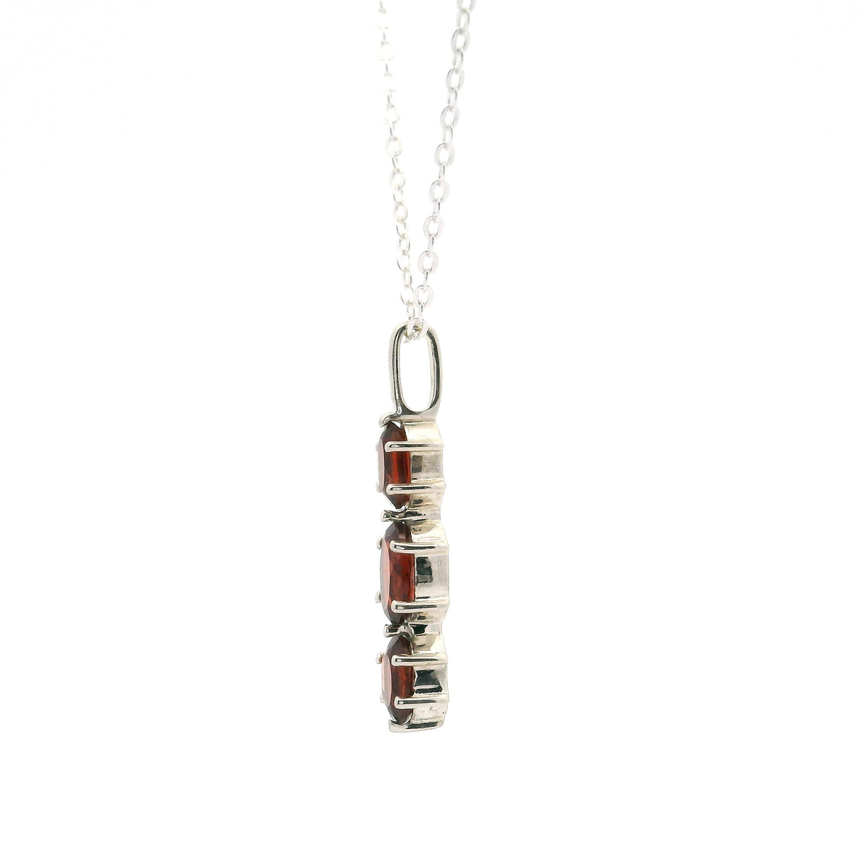 Collier grenat facetté - 3 ovales facettés sertis sur argent sterling 925 avec chaîne de 45 cm