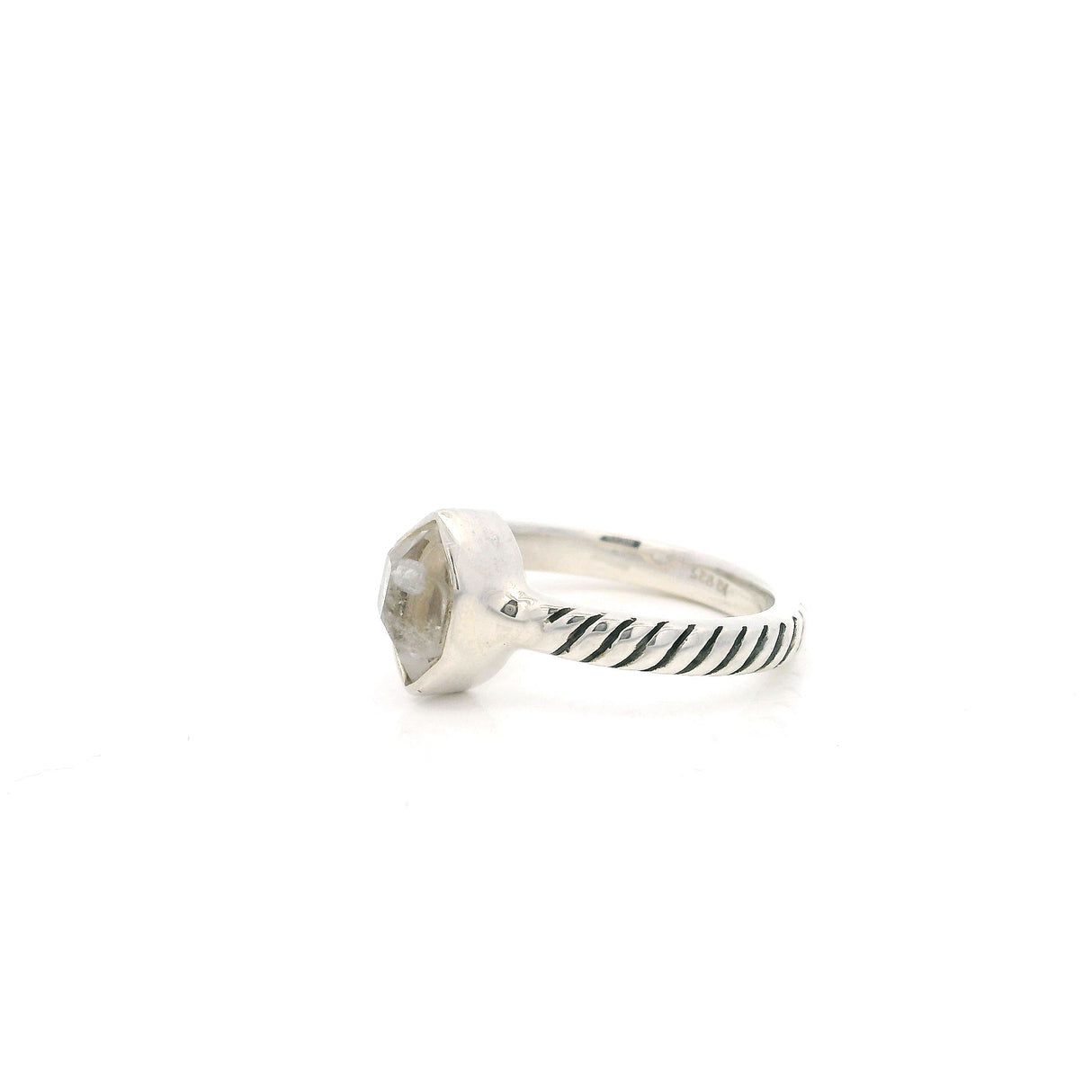 Bague diamant Herkimer - Forme libre à facettes simple avec serti clos en argent sterling 925 et jonc estampé taille 7