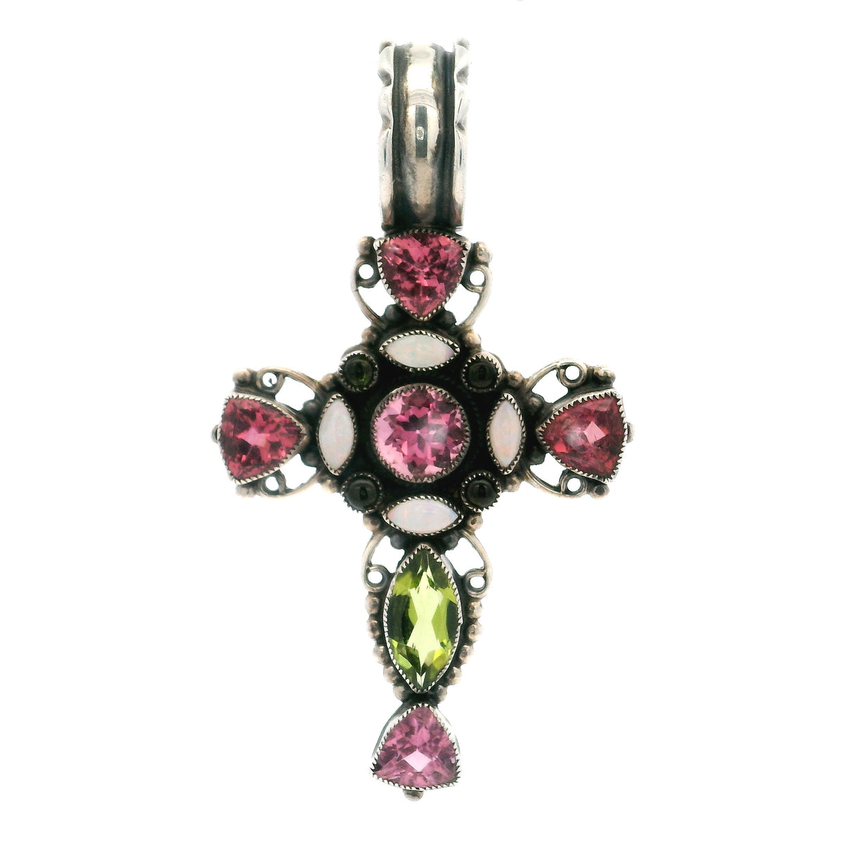 Pendentif croix multi-gemmes avec perles et bélière en argent oxydé à bords arrondis