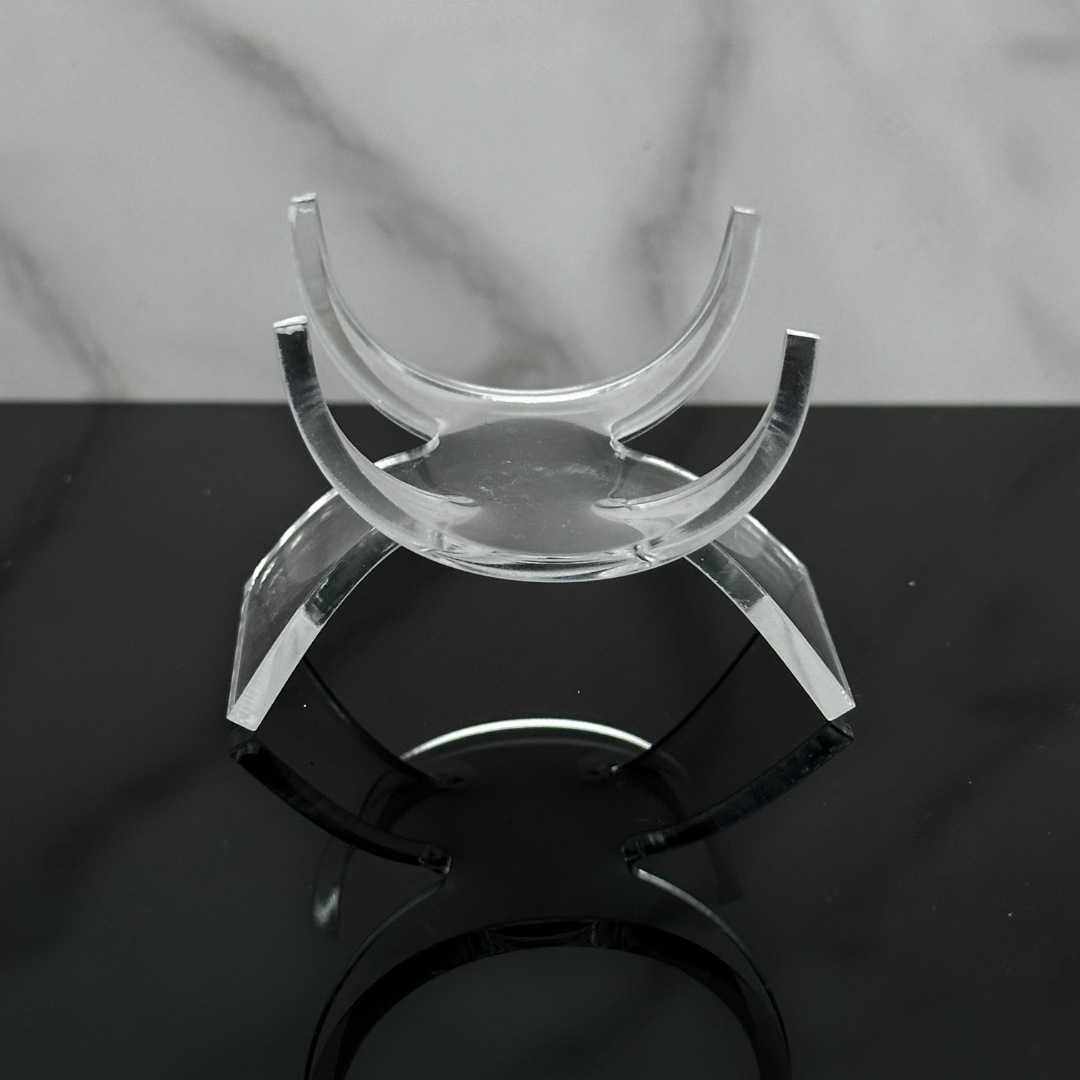 Acrylic Heart Stand - Large