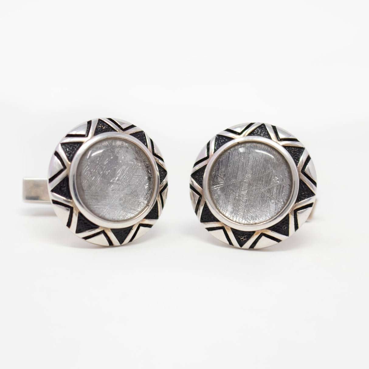 Muonionalusta Meteorite Cufflinks - Round With Crystal And Tribal Bezel