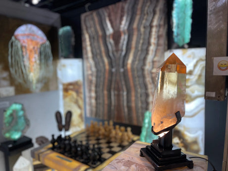 Museum-style crystal and fossil exhibits at Rare Earth Gallery, located in Cave Creek AZ.