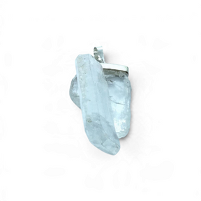 Rare Earth Gallery Faden quartz pendant featuring an intersecting large crystal cluster set in a silver bail.