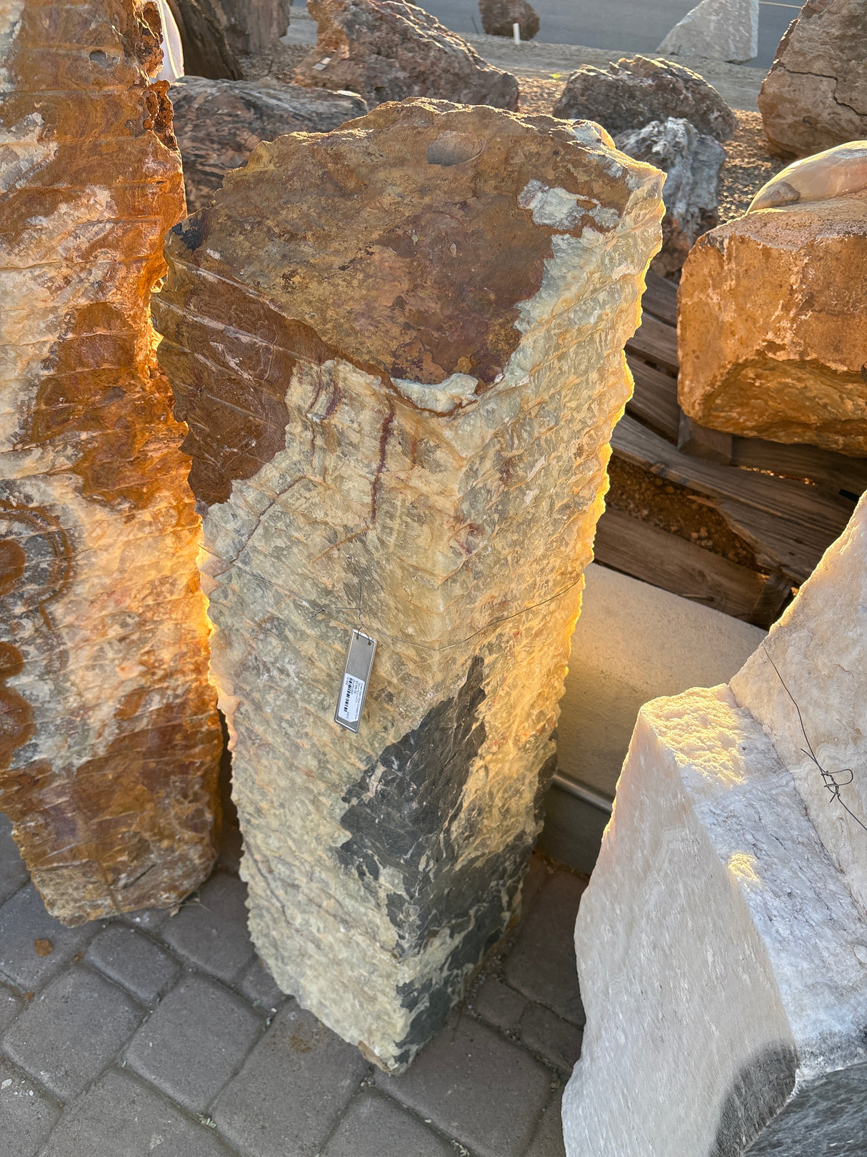 Green Talan Onyx Chiseled Pillar Fountain - Pin Plate Included