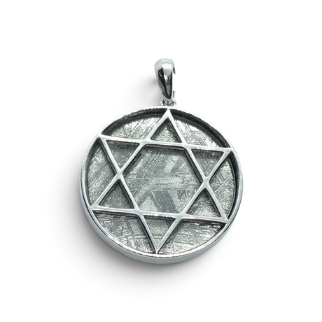 Rare Earth Gallery Muonionalusta meteorite pendant featuring a Star of David in polished 925 sterling silver.