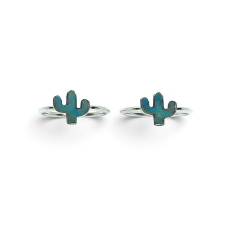 Rare Earth Gallery turquoise cactus ring in 925 sterling silver with a simple bezel setting
