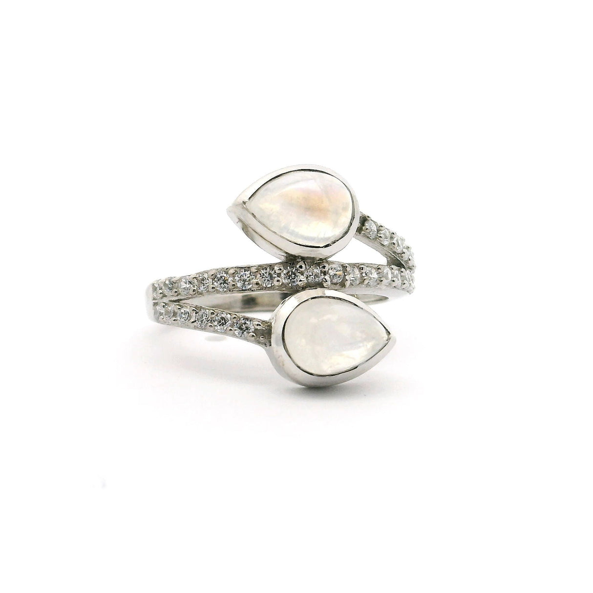Bague Pierre de Lune Arc-en-Ciel - Double Cabochons Poires Sertis sur Triple Anneau avec 3 Rangées de Zircons en Argent Sterling T8