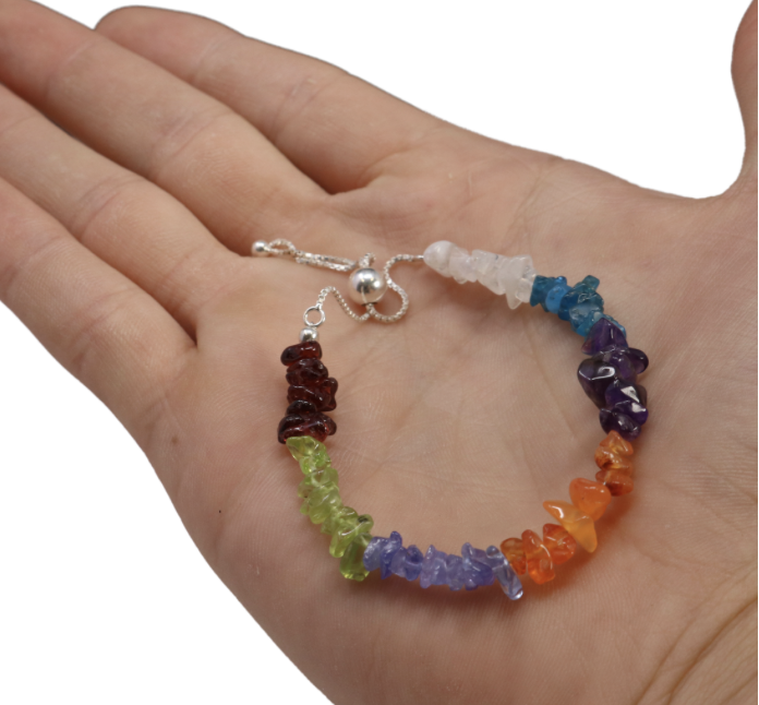 7 Chakra Beaded Bracelet - Chip Beads of Garnet Peridot Tanzanite Carnelian Amethyst Blue Apatite Quartz