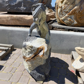 View of Green Talan Onyx Iguana Carving - Single