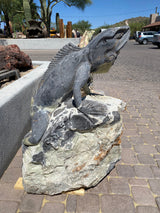 Green Talan Onyx Iguana Carving - Single