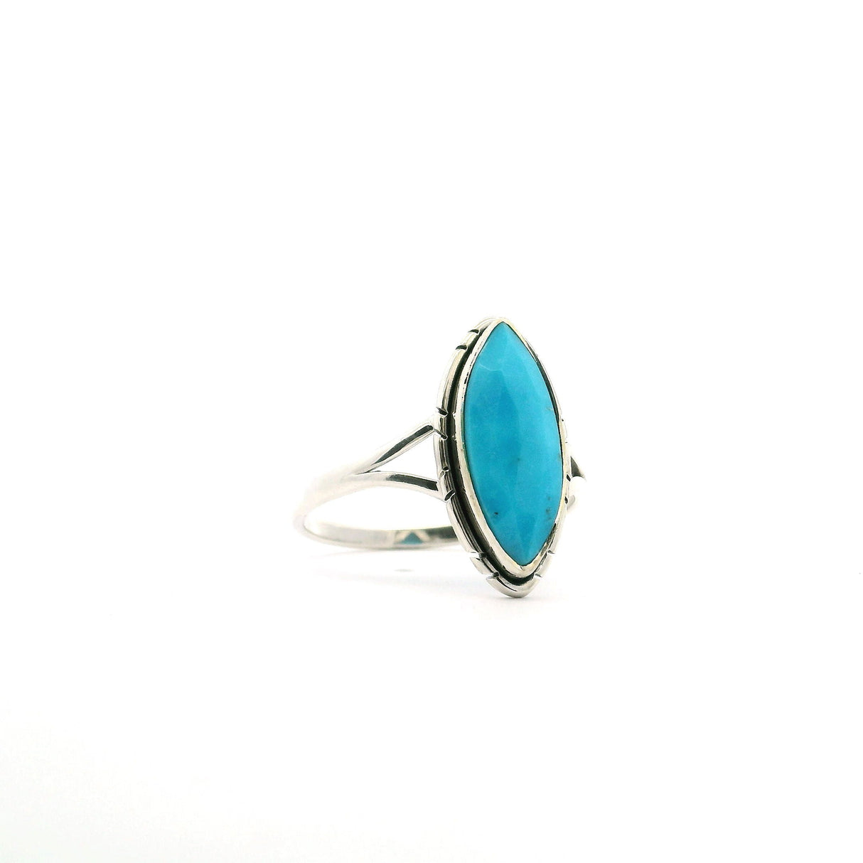 New Mexican Turquoise Ring - Faceted Sharp Oval Bezel Set with Stamped Line Detail & Double Band in 925 Sterling Silver sz9