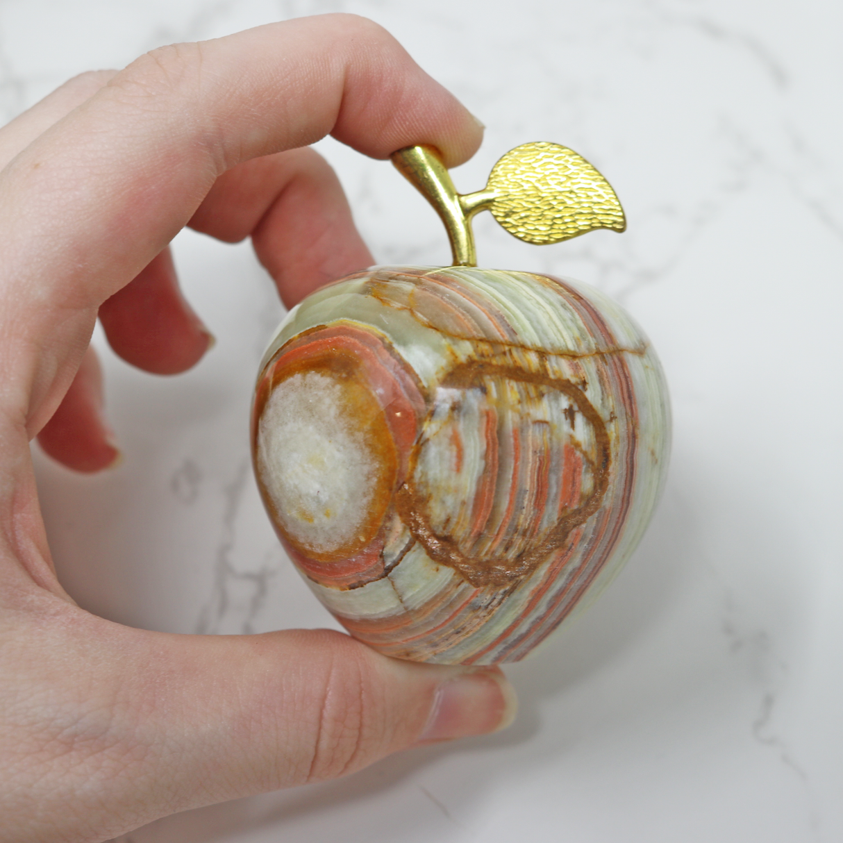 Green Talan Onyx Apple Carving (Sold in Singles)