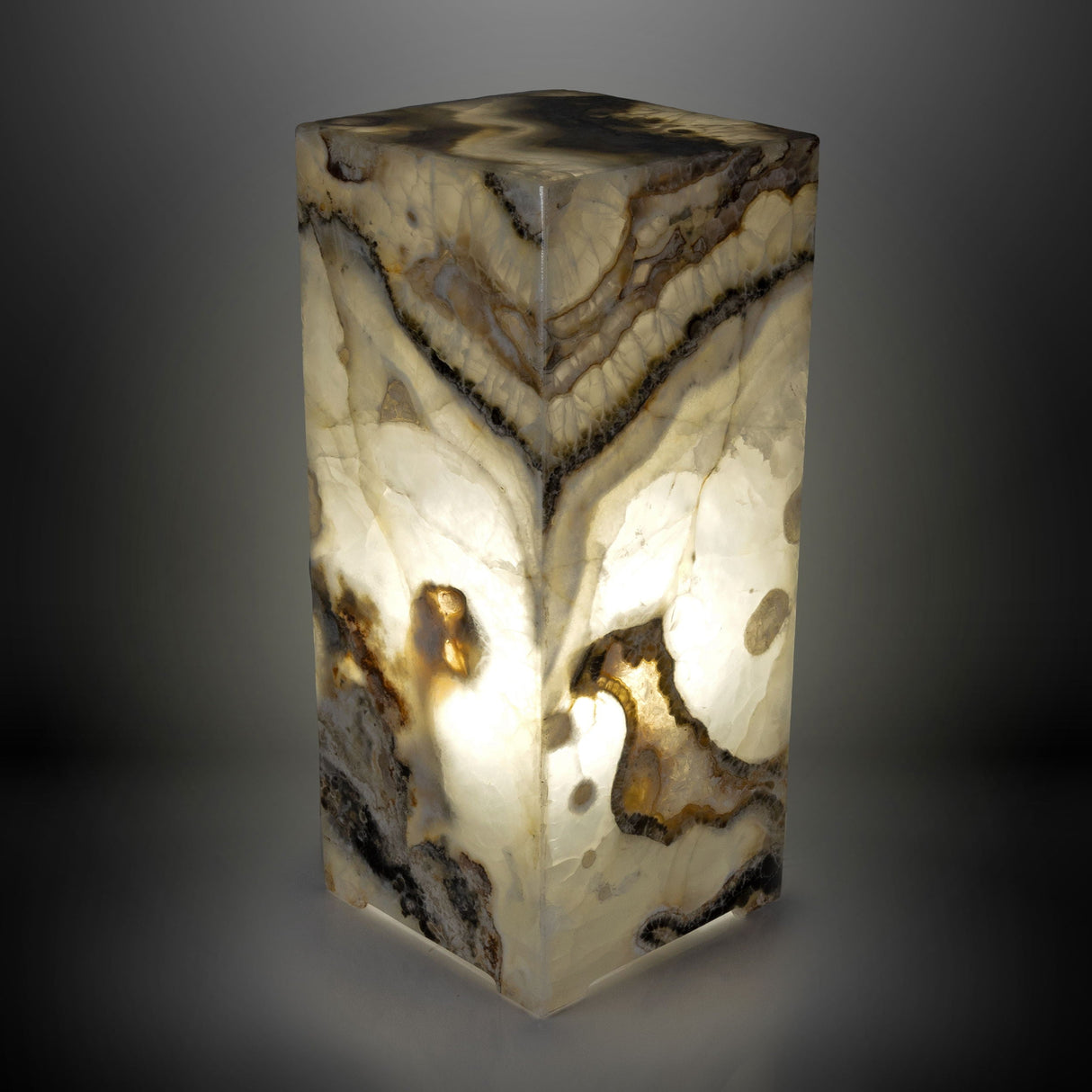 Pearlescent Onyx Pedestal Luminary