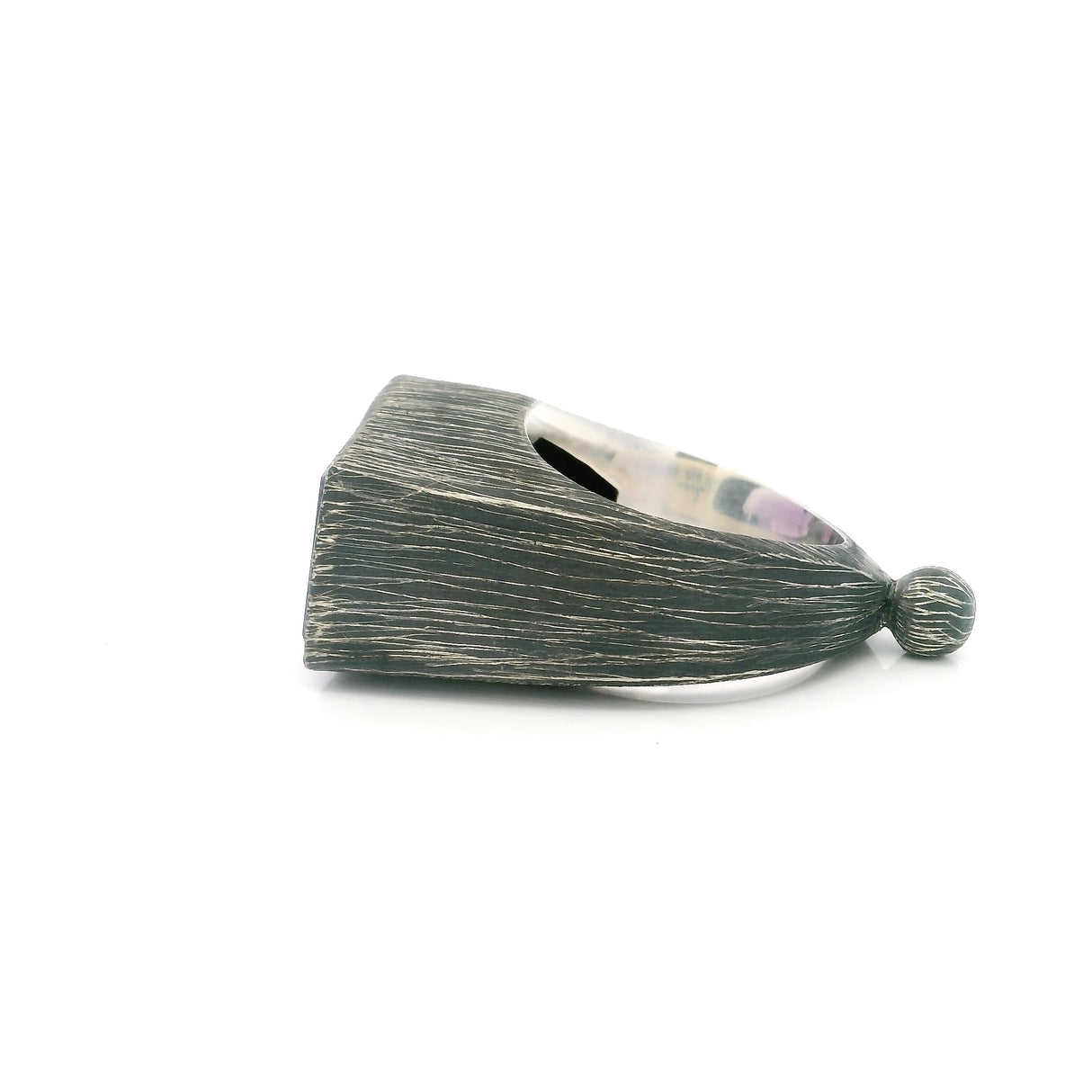 Faceted Amethyst Ring on Ball Oxidized 925 Sterling Silver Band Design