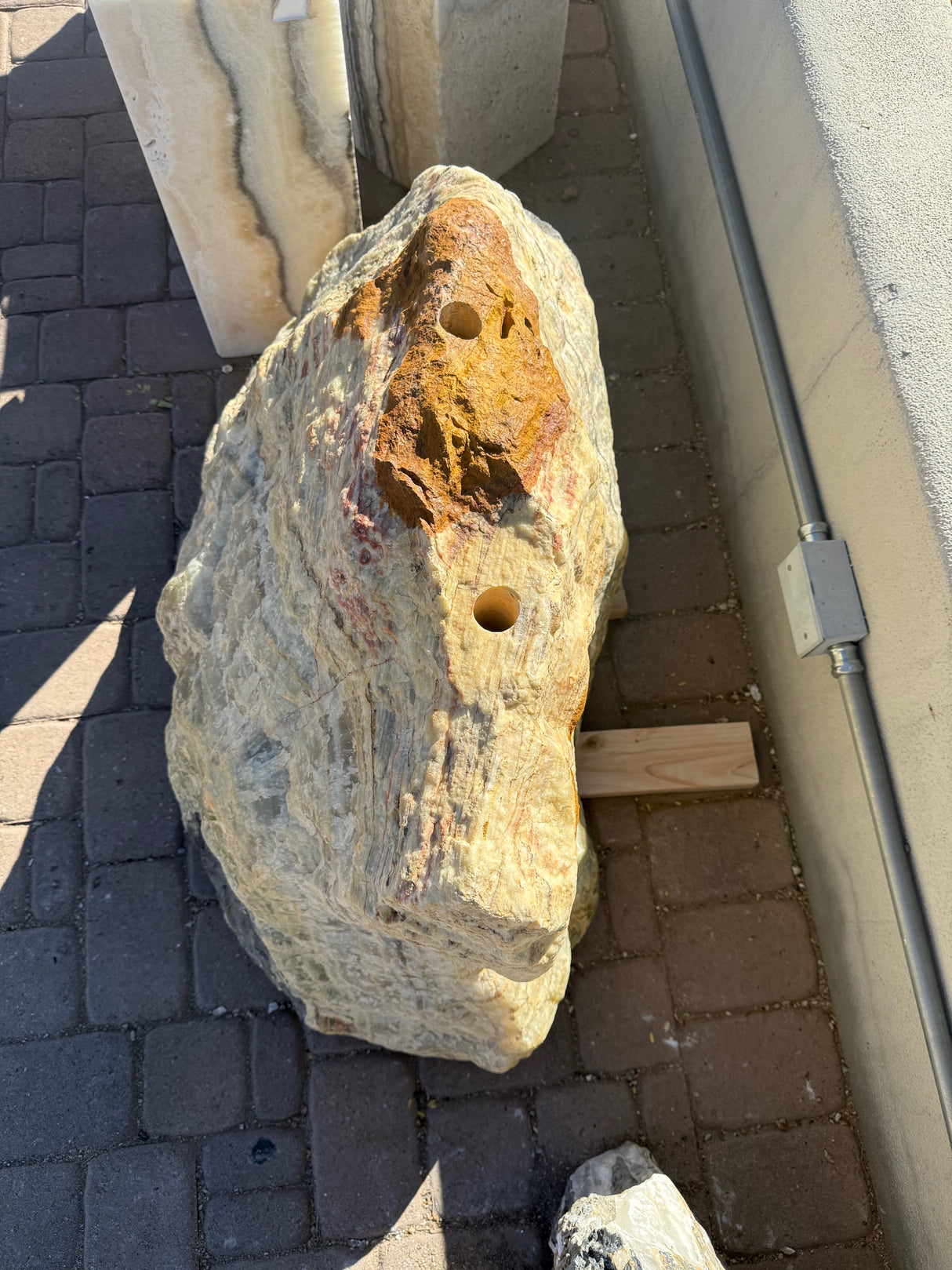 Green Talan Onyx Boulder Fountain - 2 Holes