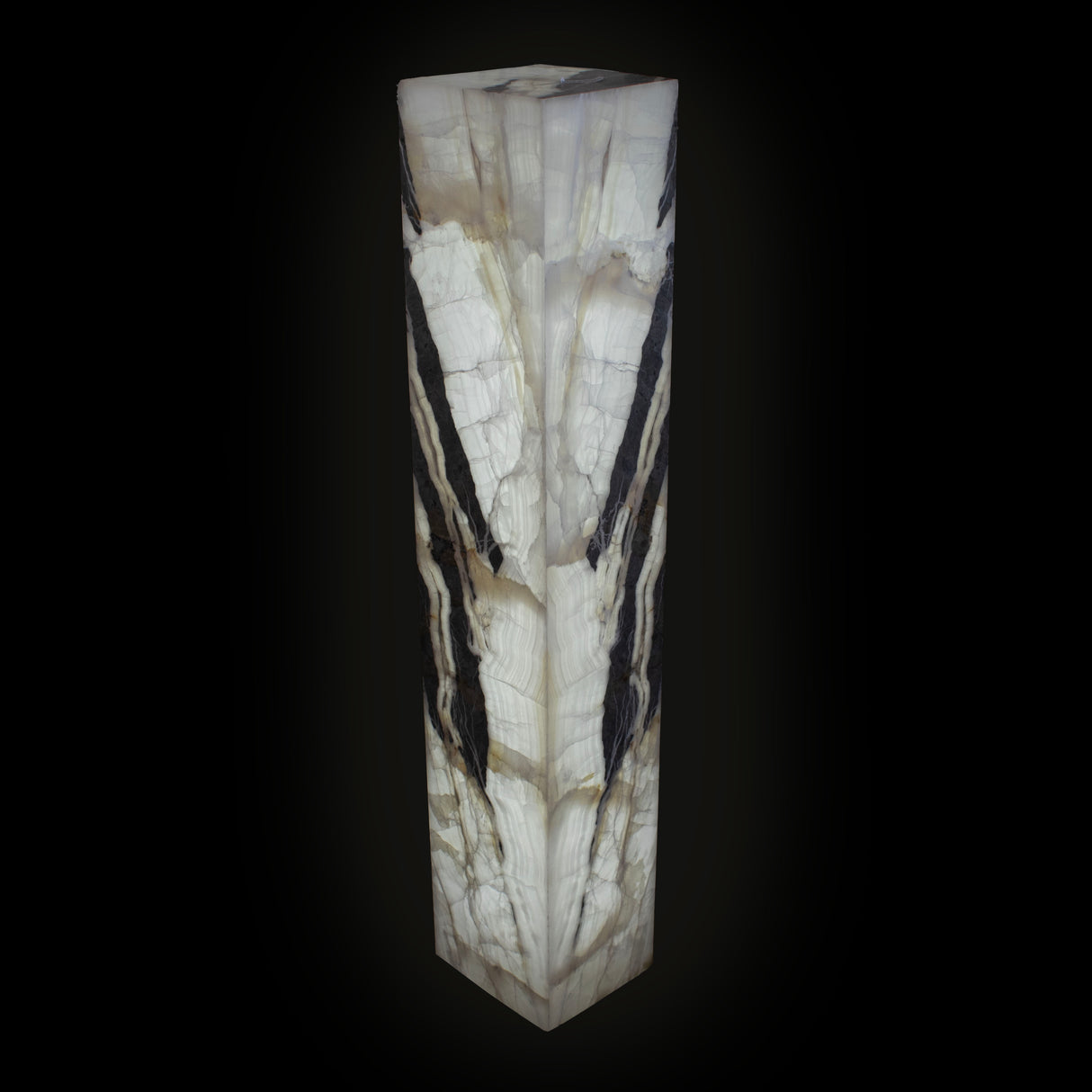 Cristalino Gray Arrowhead Onyx Pedestal Luminary 67"