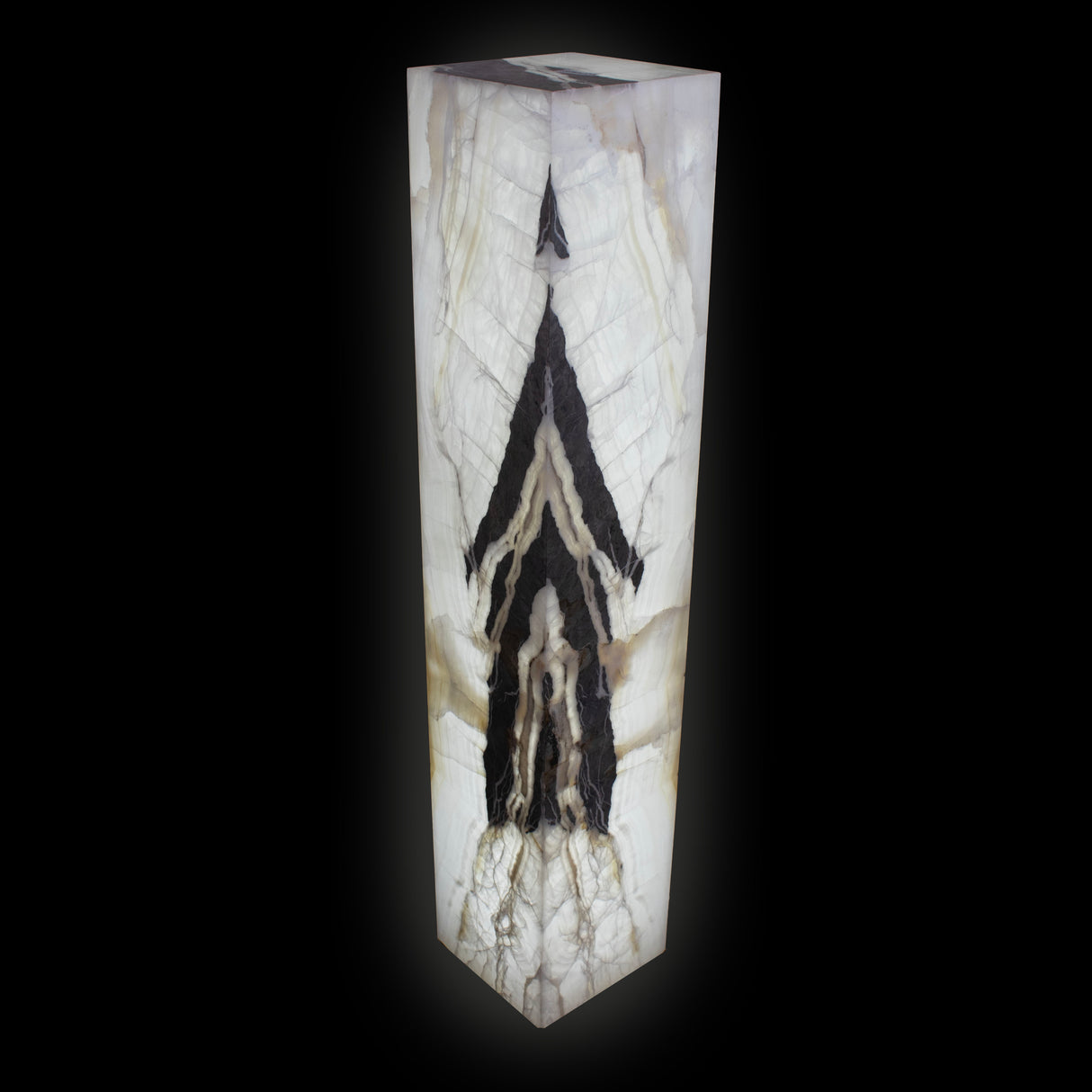 Cristalino Gray Arrowhead Onyx Pedestal Luminary 62"