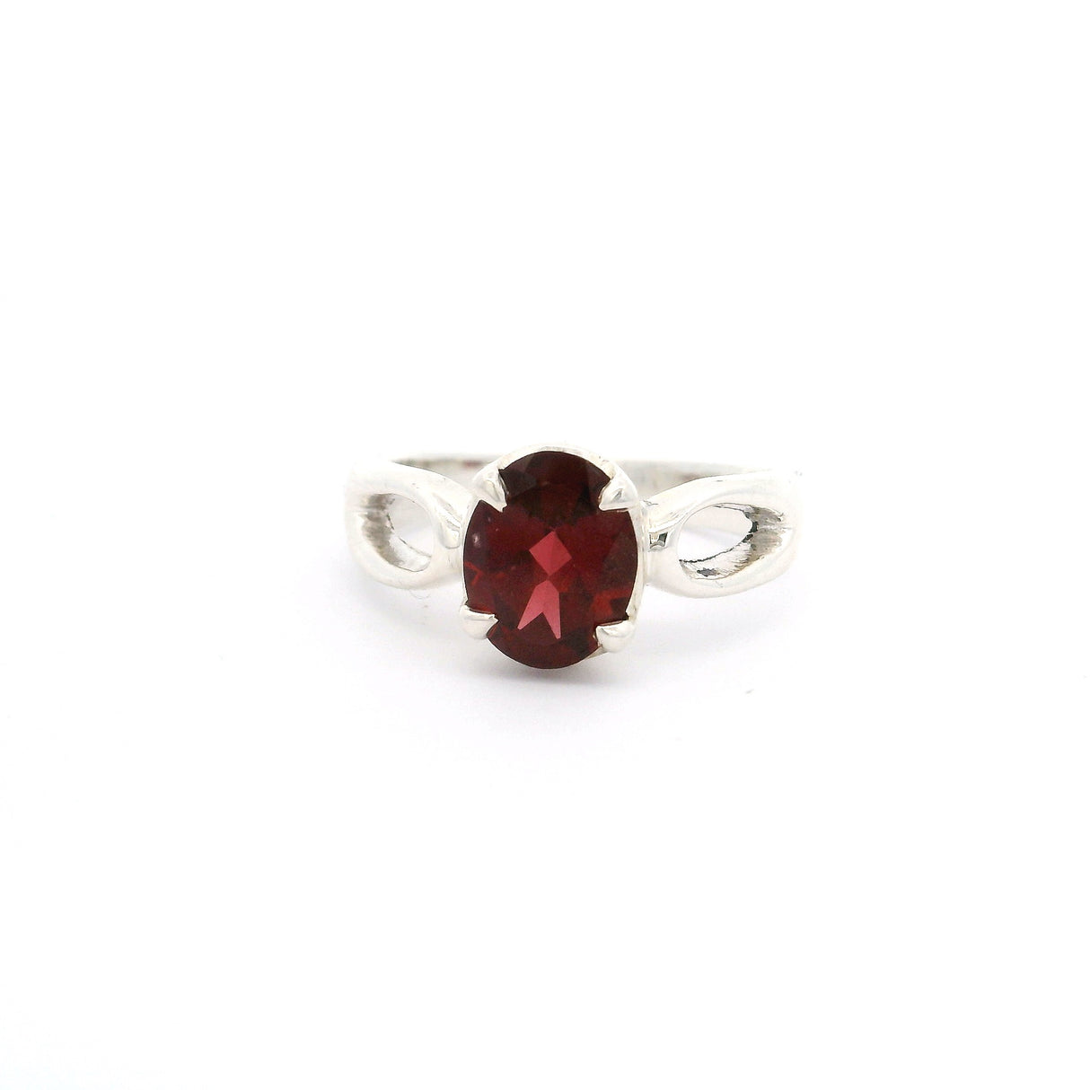 Faceted Garnet Oval Ring Prong Set with Pear Shaped Openings in 925 Sterling Silver sz7