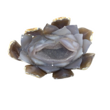 Sculpture de fleur de lotus en agate druse avec extérieur aux nuances orange et pêche