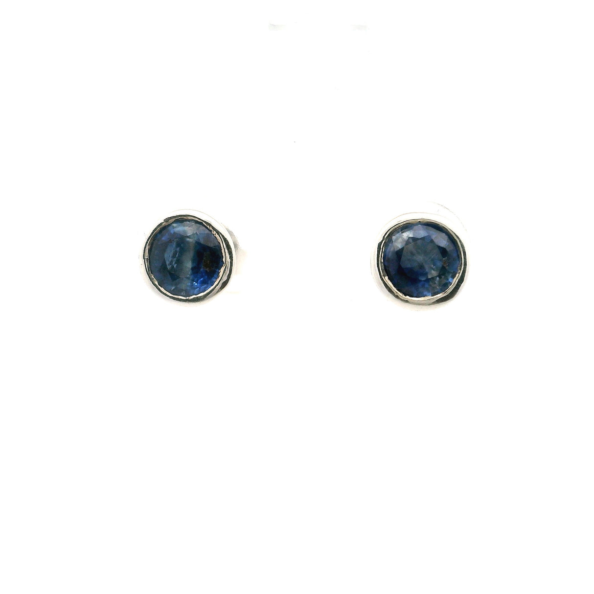 Faceted Kyanite Round Stud Earrings Bezel Set in 925 Sterling Silver