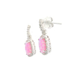 Boucles d'oreilles en opale rose sur tige – Cabochon rectangulaire avec oxydes de zirconium blancs sur la bélière et autour du serti à griffes en argent sterling 925
