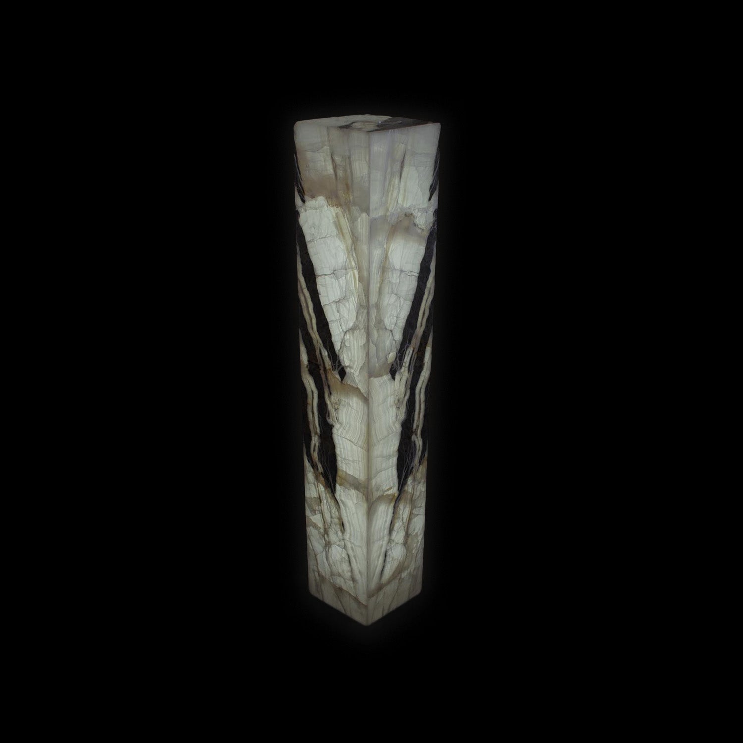 Cristalino Gray Arrowhead Onyx Pedestal Luminary 67"