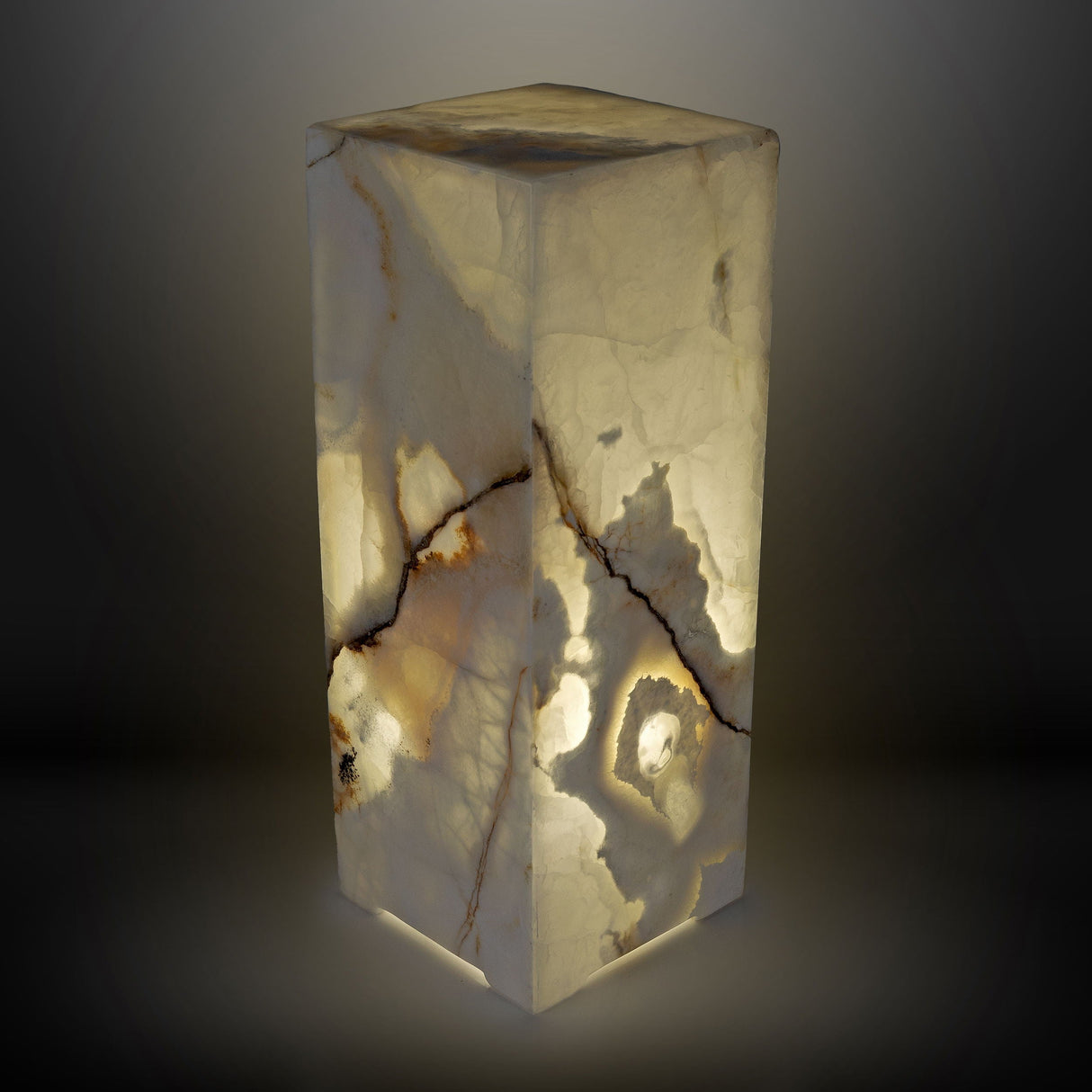 Pearlescent Onyx Pedestal Luminary