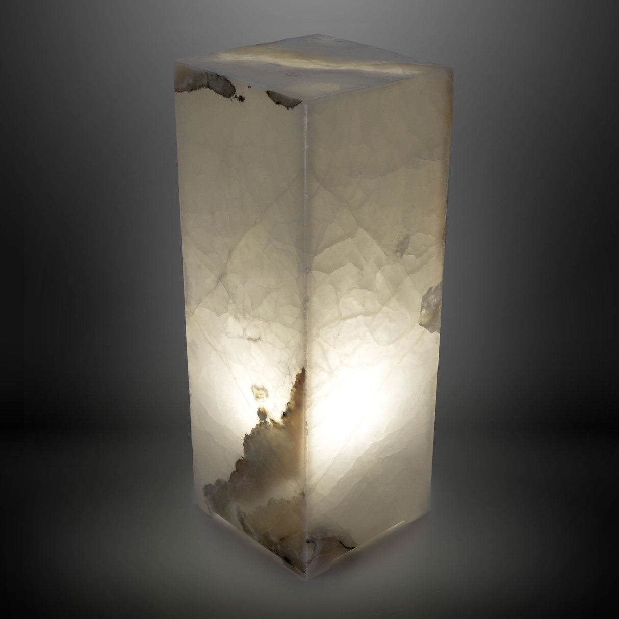 Pearlescent Onyx Pedestal Luminary