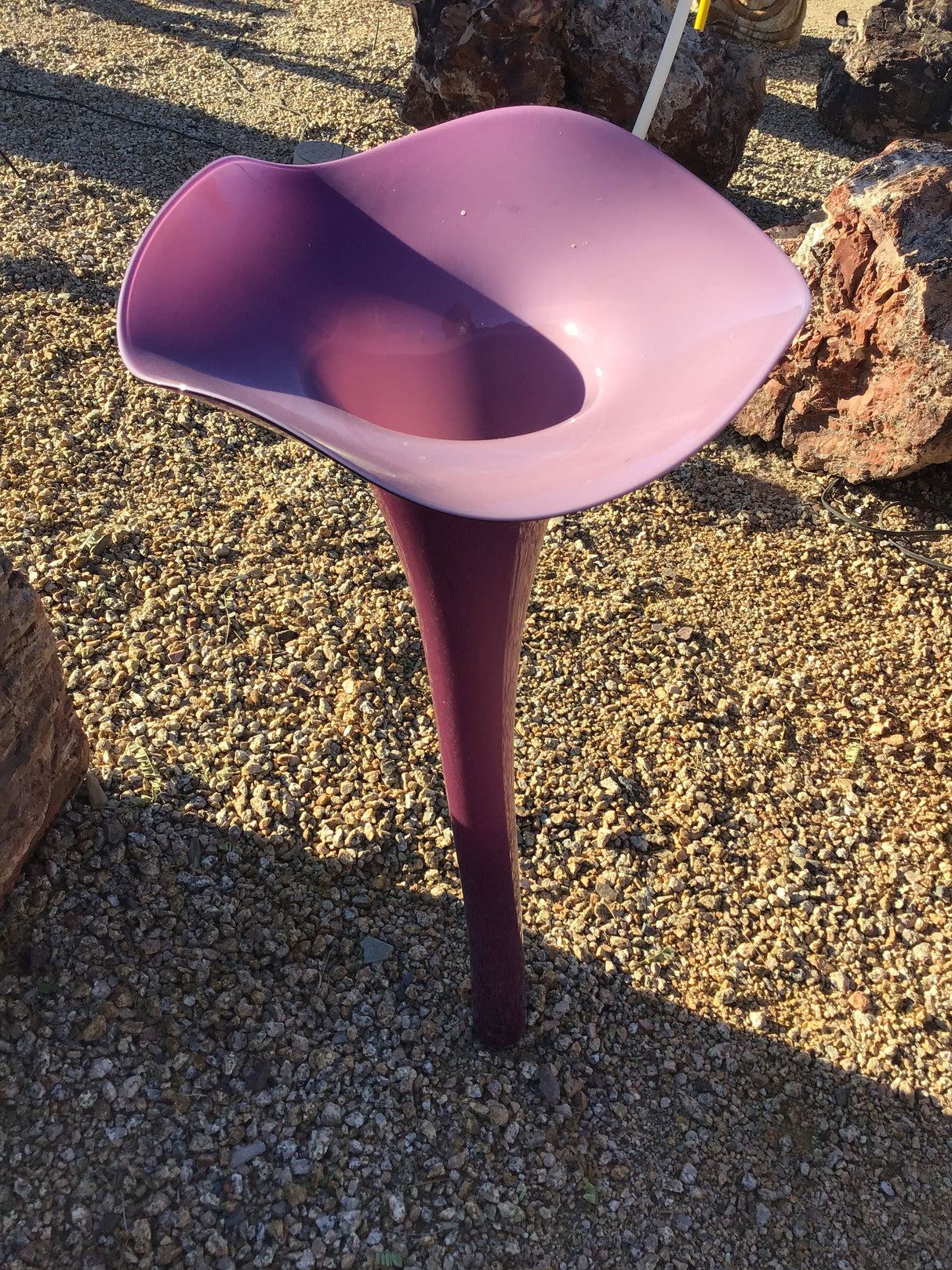 Br - Outdoor Purple Glass Flower