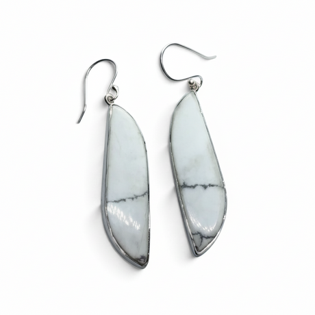 Rare Earth Gallery elongated S-shape howlite cabochon dangle earrings set in 925 sterling silver bezels