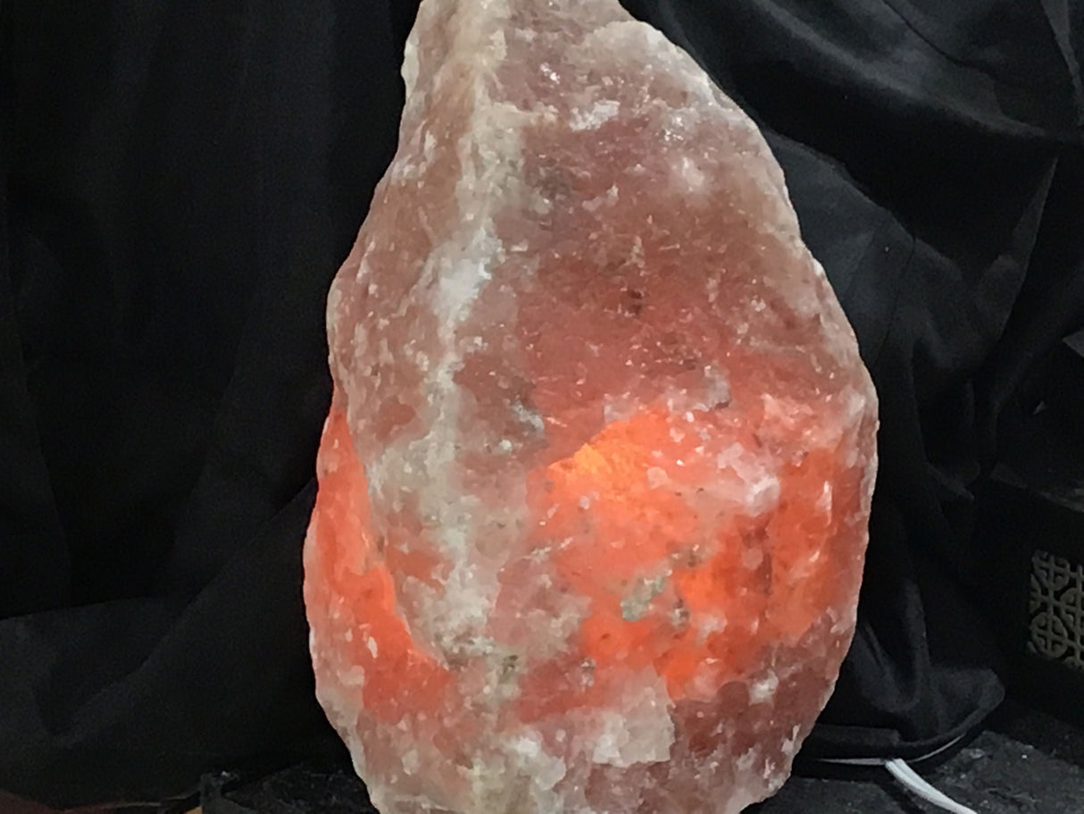 Himalayan Salt Lamp 30-40lb Ej