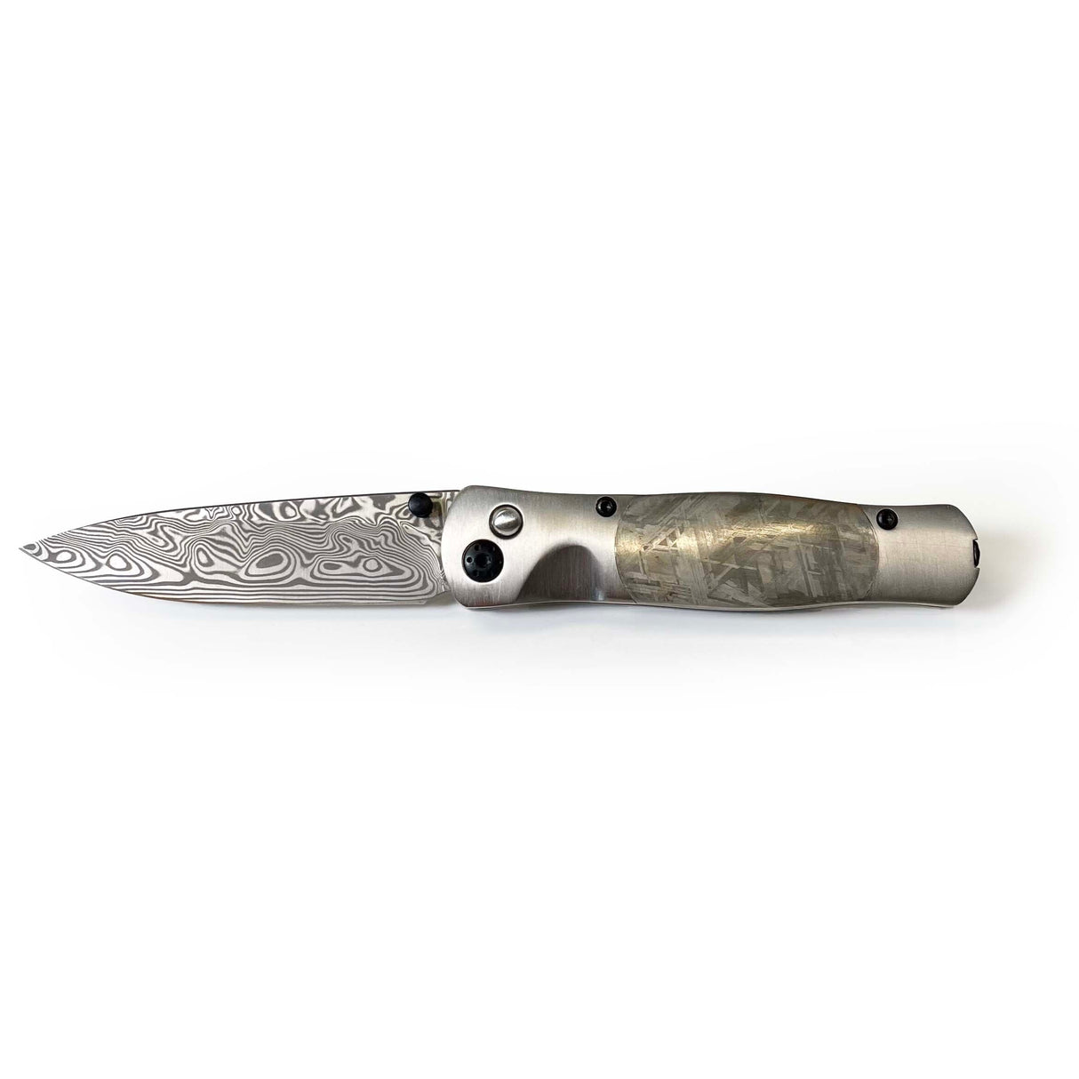 Munionalusta Meteorite Handle Knife with Damascus Steel Blade and Silver & Black Accents - Small