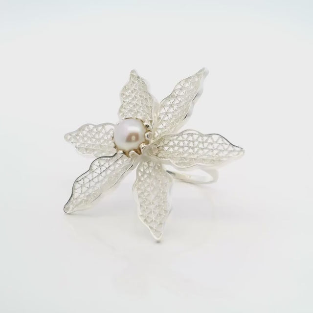Freshwater Pearl Lily Ring - Pearl Center With Raised Scalloped Silver Bezel With Dainty Cross Hatch Silver Wire Filled Petals Sz7