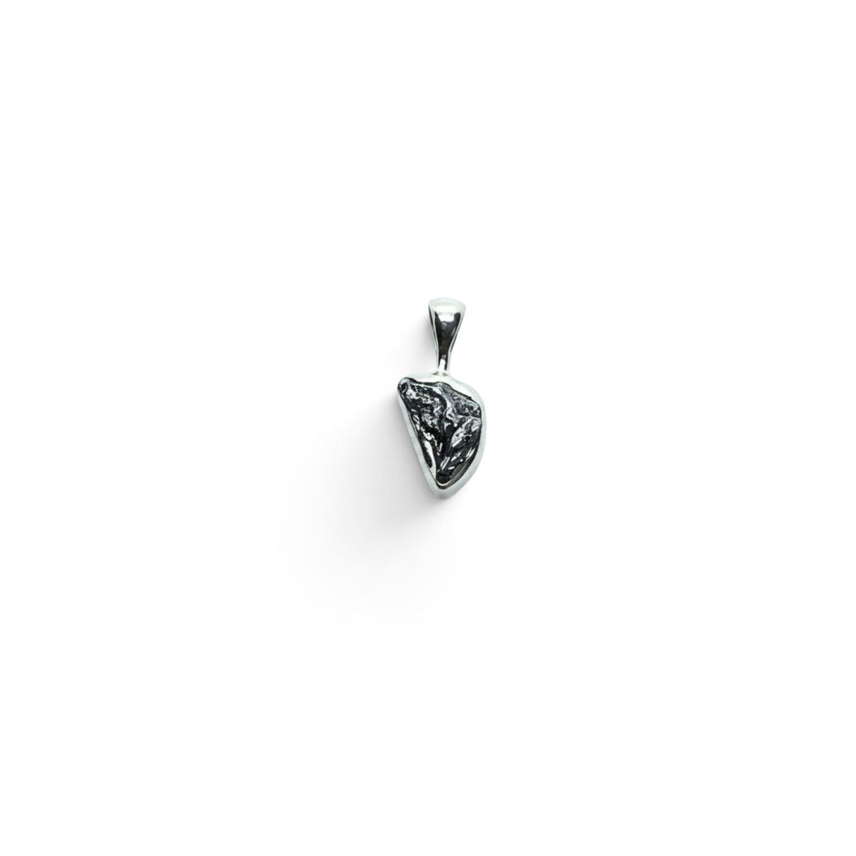 Rare Earth Gallery Campo De Cielo meteorite pendant featuring an organic nugget shape set in 925 sterling silver.