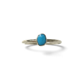 Rare Earth Gallery polished turquoise mini dot ring in sterling silver, size 5
