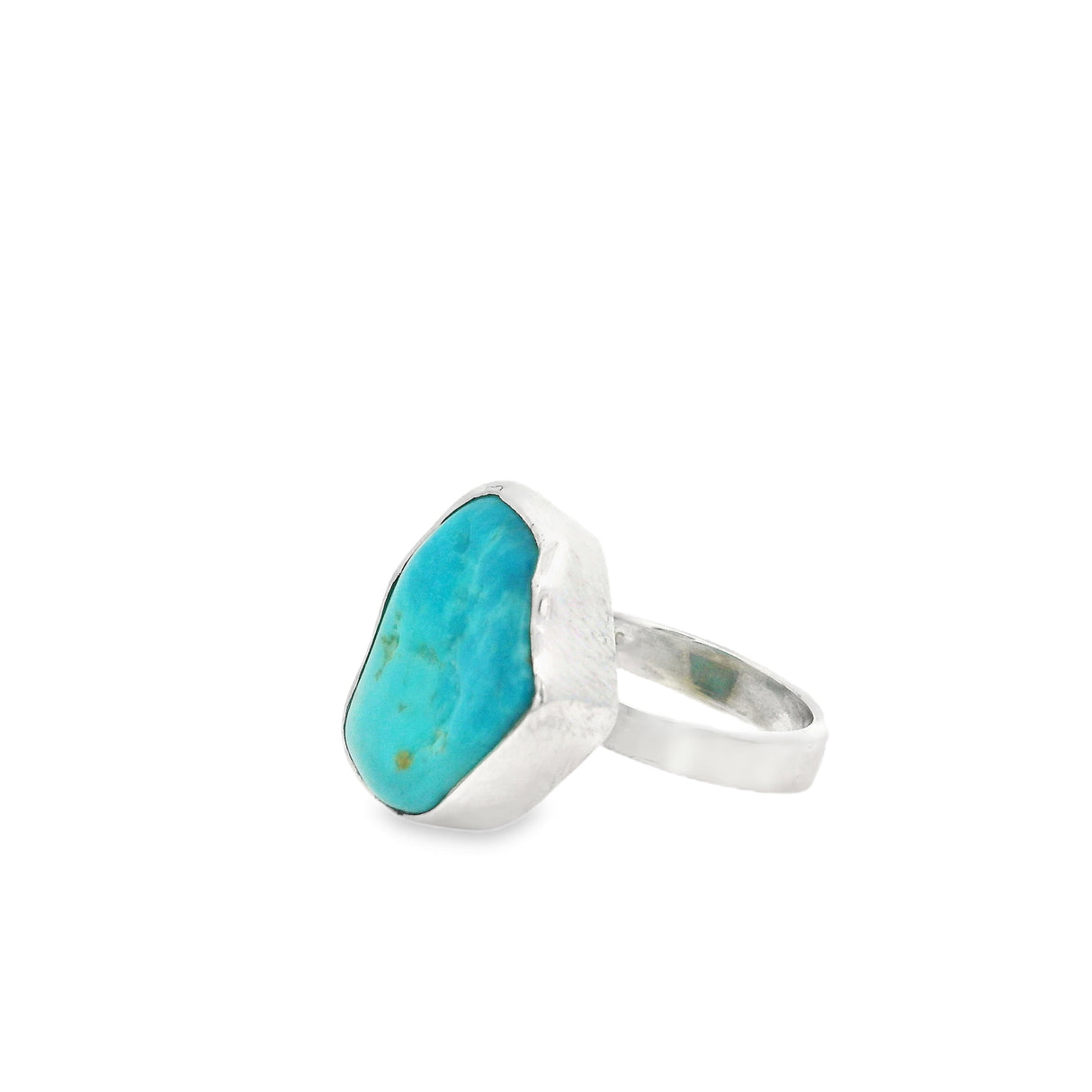 Bague en turquoise du Nouveau-Mexique - Polie deux tons, forme libre sertie clos sur une monture simple en argent sterling 925 taille 7